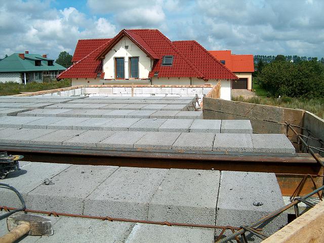 IMAGE09.JPG